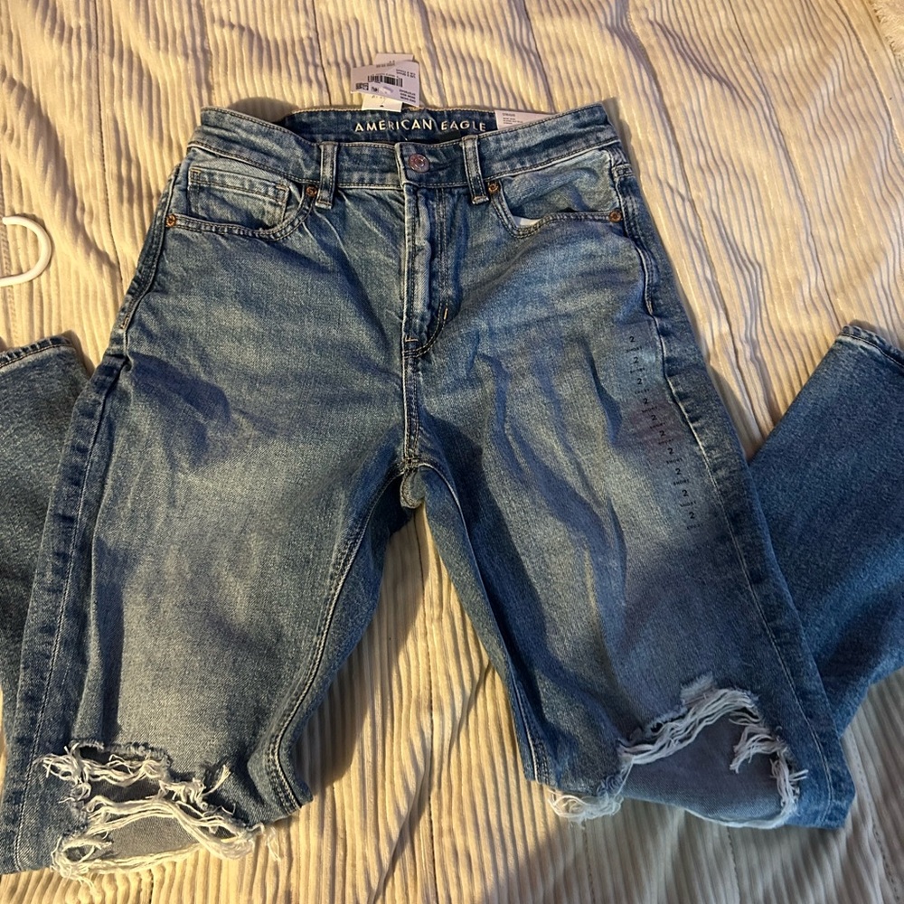 BRAND NEW AMERCAN EAGLE JEANS